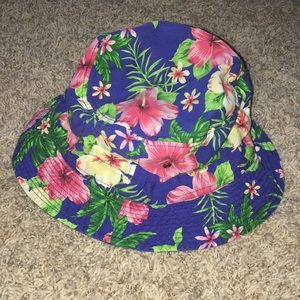 Summer hat Flower motive